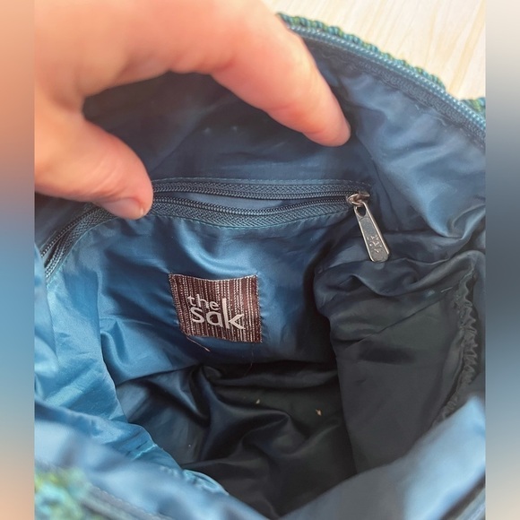 THE SAK CROSSBODY COLORFUL KNIT BAG - Picture 8 of 8